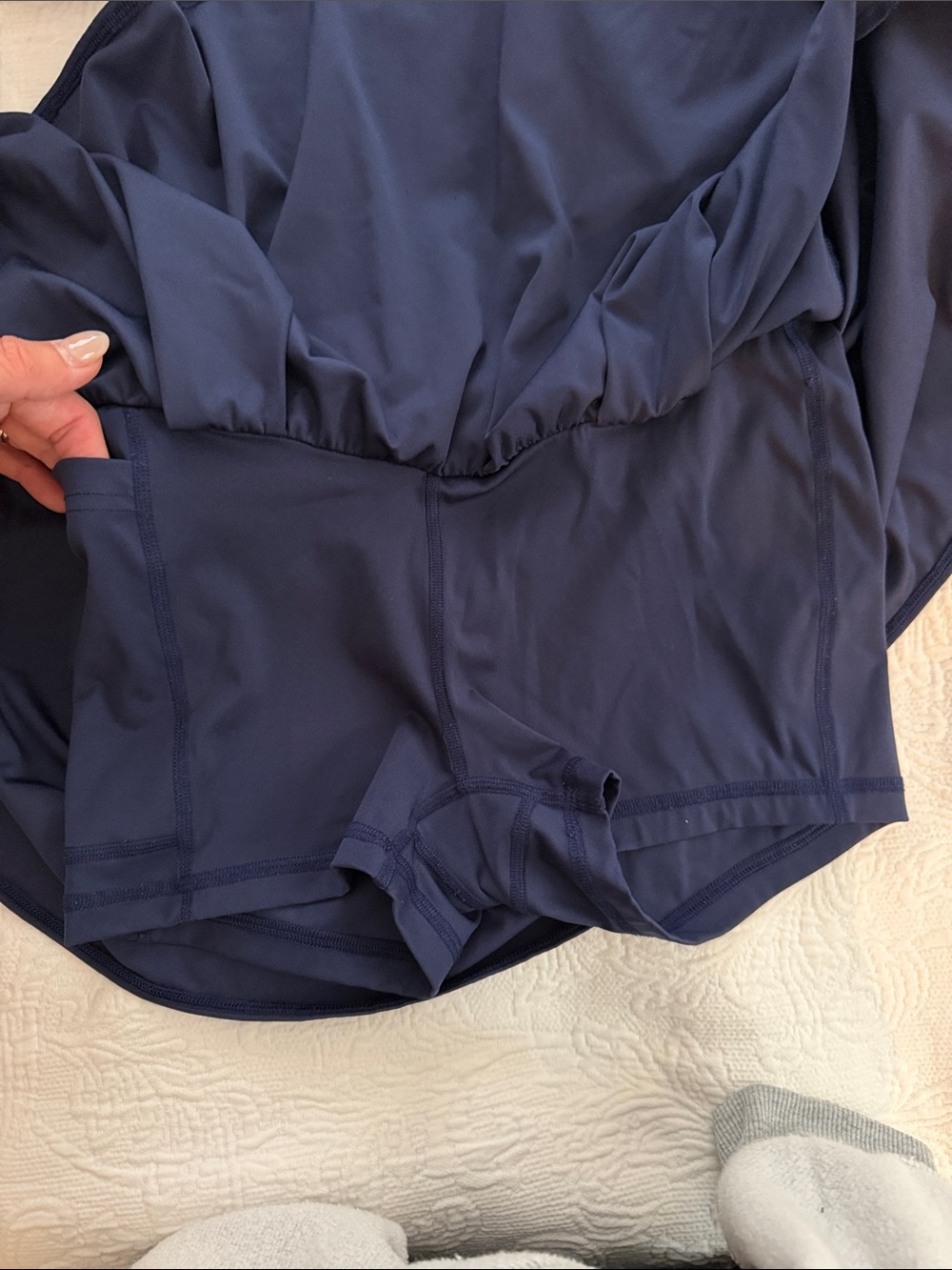 Gilly hicks navy XS athletic skirt - Picture 3 of 4